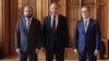 Armenian Foreign Minister Ararat Mirzoian (left) and his Azerbaijani counterpart, Jeyhun Bayramov (right), meet with Russian FM Sergei Lavrov in Moscow on July 25/ 