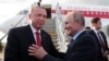 Russian President Vladimir Putin (right) welcomes his Turkish counterpart Recep Tayyip Erdogan during a visit to Moscow in 2019.