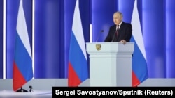 Ресей президенті Владимир Путин Федерация жиналысына жолдау арнап тұр. 21 ақпан, 2023 жыл. 