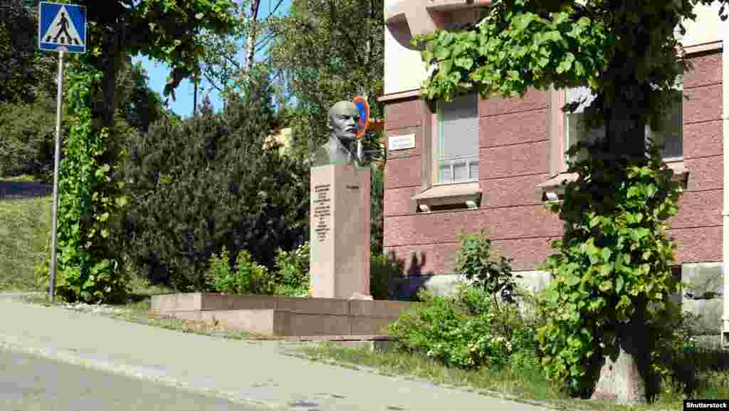 A monument to Soviet founder Vladimir Lenin in Turku, Finland, photographed in 2018. &nbsp;The bust was presented as a gift from Turku&rsquo;s sister city of Leningrad (now St. Petersburg) in 1977. In April 2022, the monument was removed and placed in storage, but in October 2023 a court ruled the removal was illegal, raising the possibility that Lenin could be returned to the site. &nbsp;