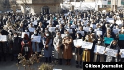 Hundreds of teachers protest across Iran to demand fair pay, adjustment of pensions, and the release of their detained colleagues last month.