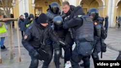 Dmitry Karimov is one of hundreds of Russians known to have been charged in connection with anti-war protests since President Vladimir Putin launched an unprovoked invasion of Ukraine in February. (illustrative photo)