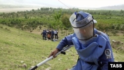 As late as 2004, Tajik authorities were still conducting demining operations in Rasht Valley.