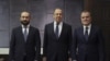 Armenian Foreign Minister Ararat Mirzoyan (left), Russian Foreign Minister Sergei Lavrov (center), and Azerbaijani Foreign Minister Jeyhun Bayramov (file photo)