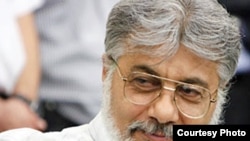 Isa Saharkhiz was jailed during Iran's postelection unrest.