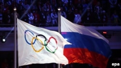 A CBS television report will air charges on May 8 that four unnamed Russian gold medalists at the Sochi Olympics took steroids.