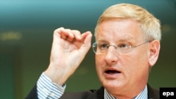 Freshly returned from a visit to Armenia, Azerbaijan, and Georgia, Swedish Foreign Minister Carl Bildt will lead the meeting.