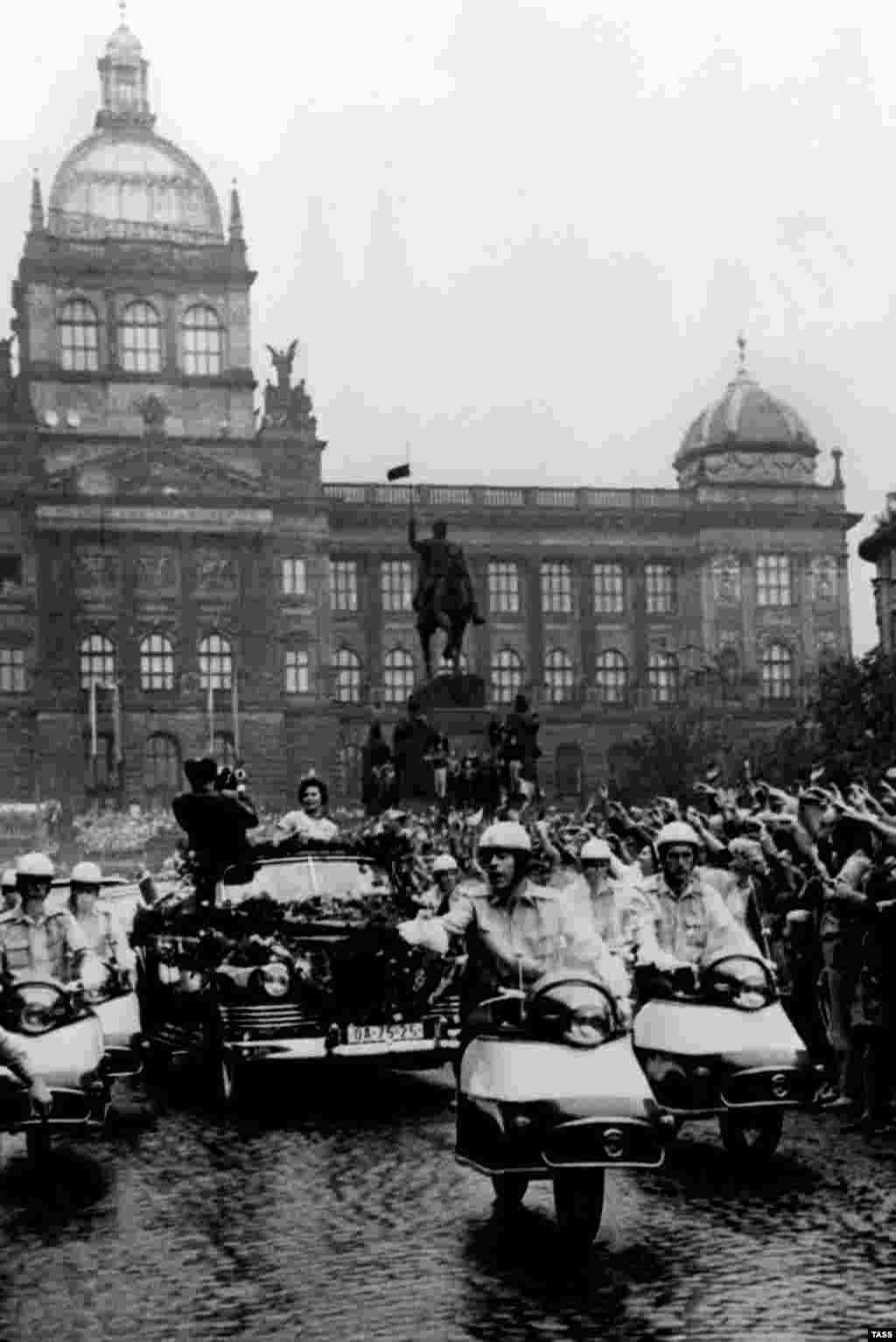 Tereshkova visits Prague on a victory tour following her flight in 1963.