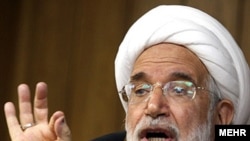 Mehdi Karrubi (file photo)