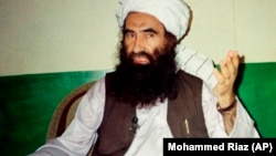 Jalaluddin Haqqani in 1998