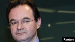 Greek Finance Minister George Papaconstantinou: "This is not a country of international cheats."