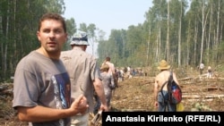 Khimki forest defenders walking the area in late July.