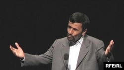 Iranian President Mahmud Ahmadinejad speaking at Columbia University in New York City on September 24, 2007.