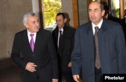 Then-President Robert Kocharian (right) and Defense Minister Mikael Harutiunian in November 2007