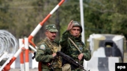 Russian soldiers at a checkpoint outside South Ossetia