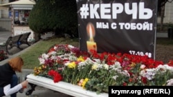 A memorial to those who died in the school shooting in Kerch, Ukraine.