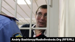 Yuriy Lutsenko in court in August 2012