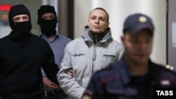 Several Russian converts to Islam who were residents of St. Petersburg and its surroundings have been sentenced to lengthy prison terms for being members of the group and propagating its ideas.