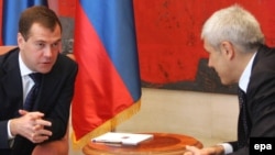 Serbian President Boris Tadic (right) talks with his Russian counterpart, Dmitry Medvedev, in Belgrade.