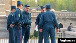 Uzbek police officers have been told to shape up or get put. (file photo)