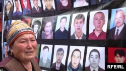 Meken Sheitteri members protest in front of the Kyrgyz parliament on May 26.