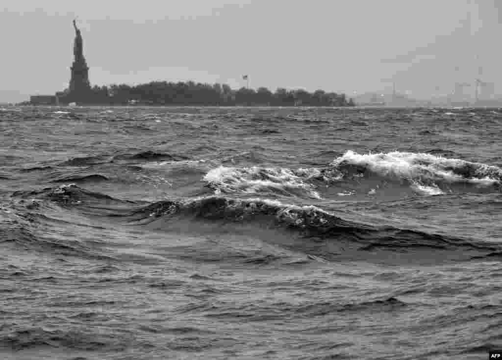 High surf on the Hudson River near the Statue of Liberty in New York