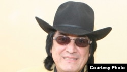 Uzbek musician Davron Goipov: "To say this is satanic music is simply not true." 