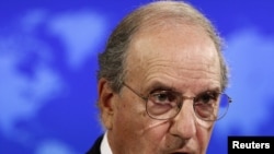 U.S. Special Envoy for Middle East Peace Talks and former Senator George Mitchell (file photo)