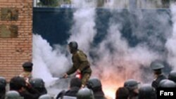 Anger protesters in Tehran condemn Israeli assault on Gaza Strip.