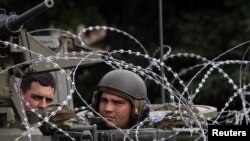 NATO peacekeepers in Mitrovica 