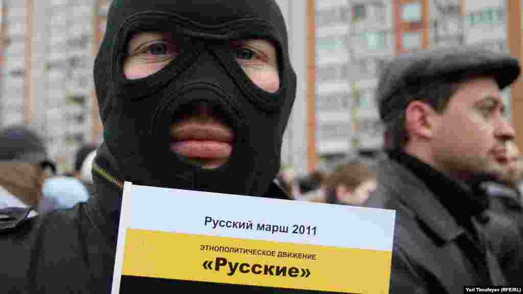 This year&#39;s Russian March drew over 10,000 demonstrators.