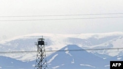 A Turkish army watch tower at the Dogu Kapi border crossing with Armenia.