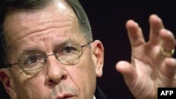 U.S. Joint Chiefs of Staff Chairman Michael Mullen (file photo)