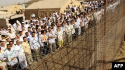 Prisoners in two Iraq jails say they have had to endure brutal conditions since a mass breakout last year. (file photo)