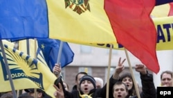 Will Moldova's protesters be divided now on the national-language issue?