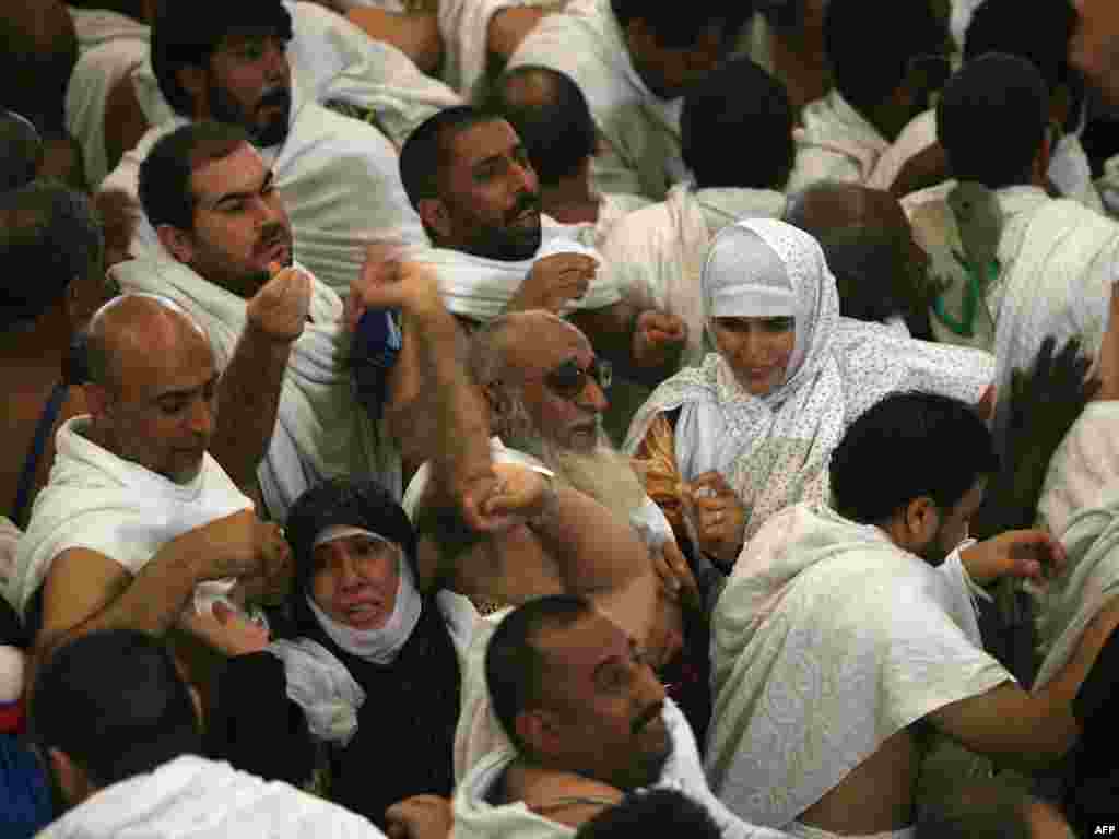 The pelting with pebbles, which results in some of the densest crowds of the hajj, symbolizes defiance of evil. (AFP PHOTO/MAHMUD HAMS)